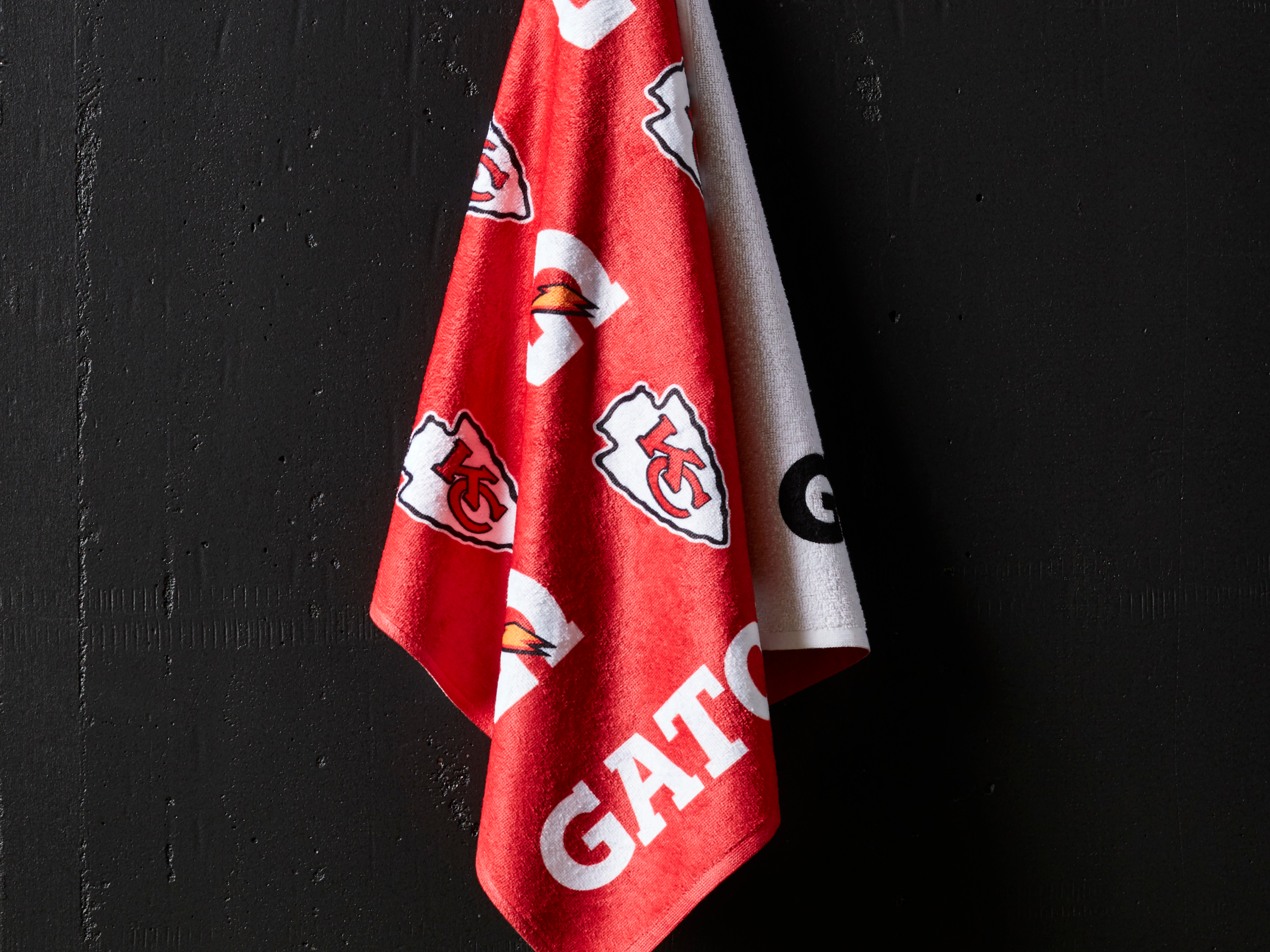 Kansas City Chiefs Pro Towel Hanging