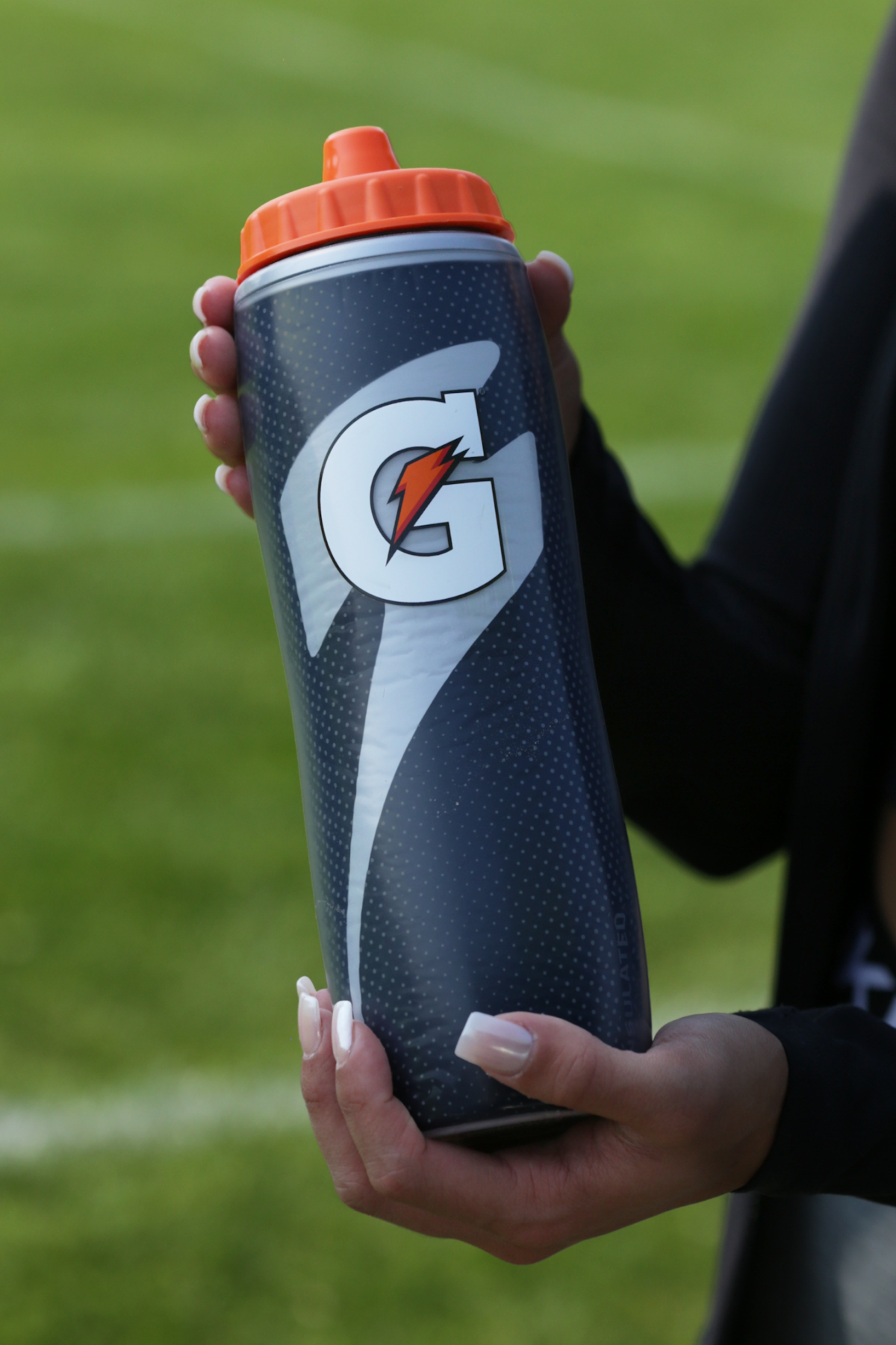 Black Insulated Squeeze Water Bottle (30 oz) Gatorade Official Site
