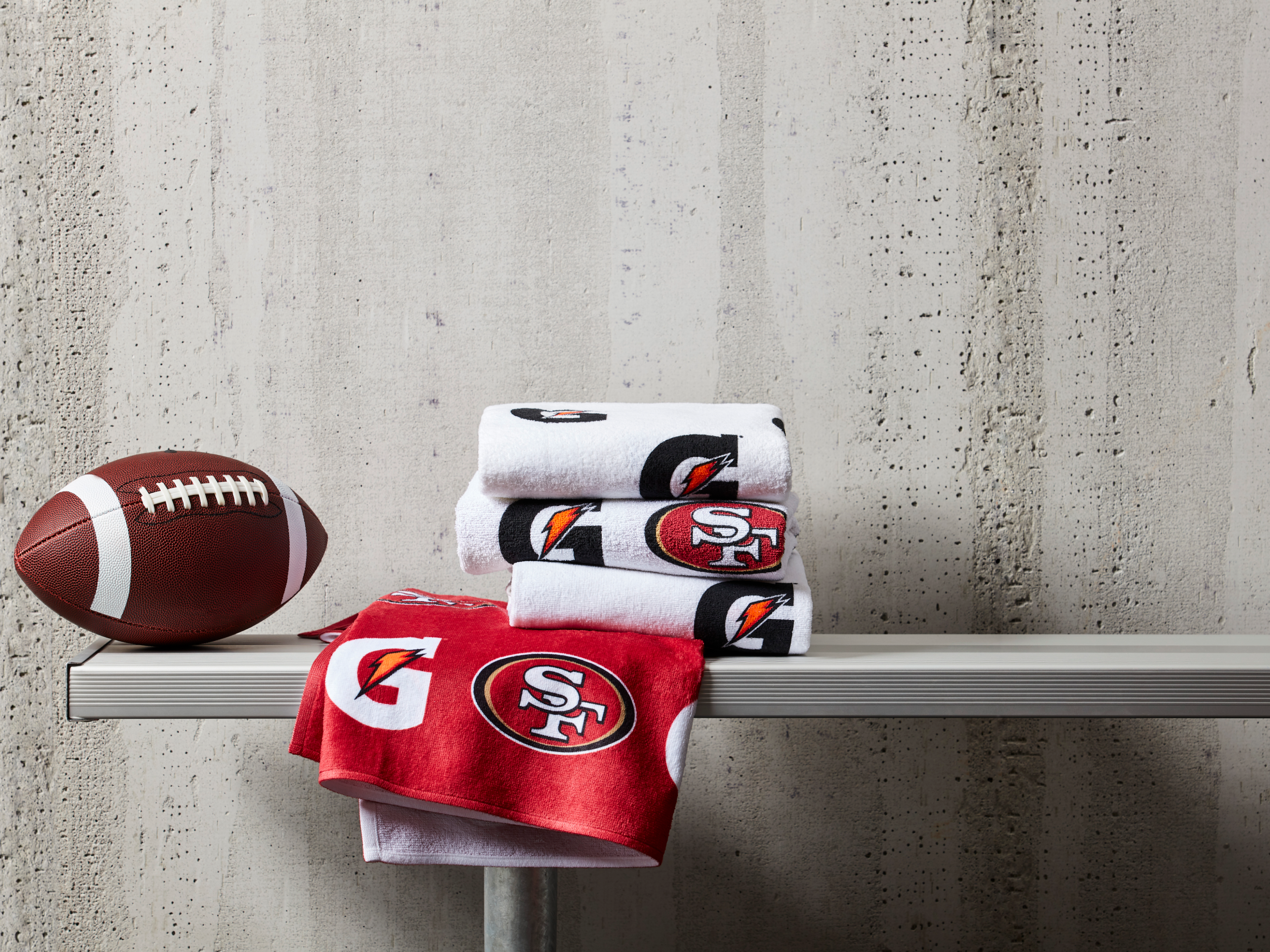 San Francisco 49ers Pro Towel on a Bench