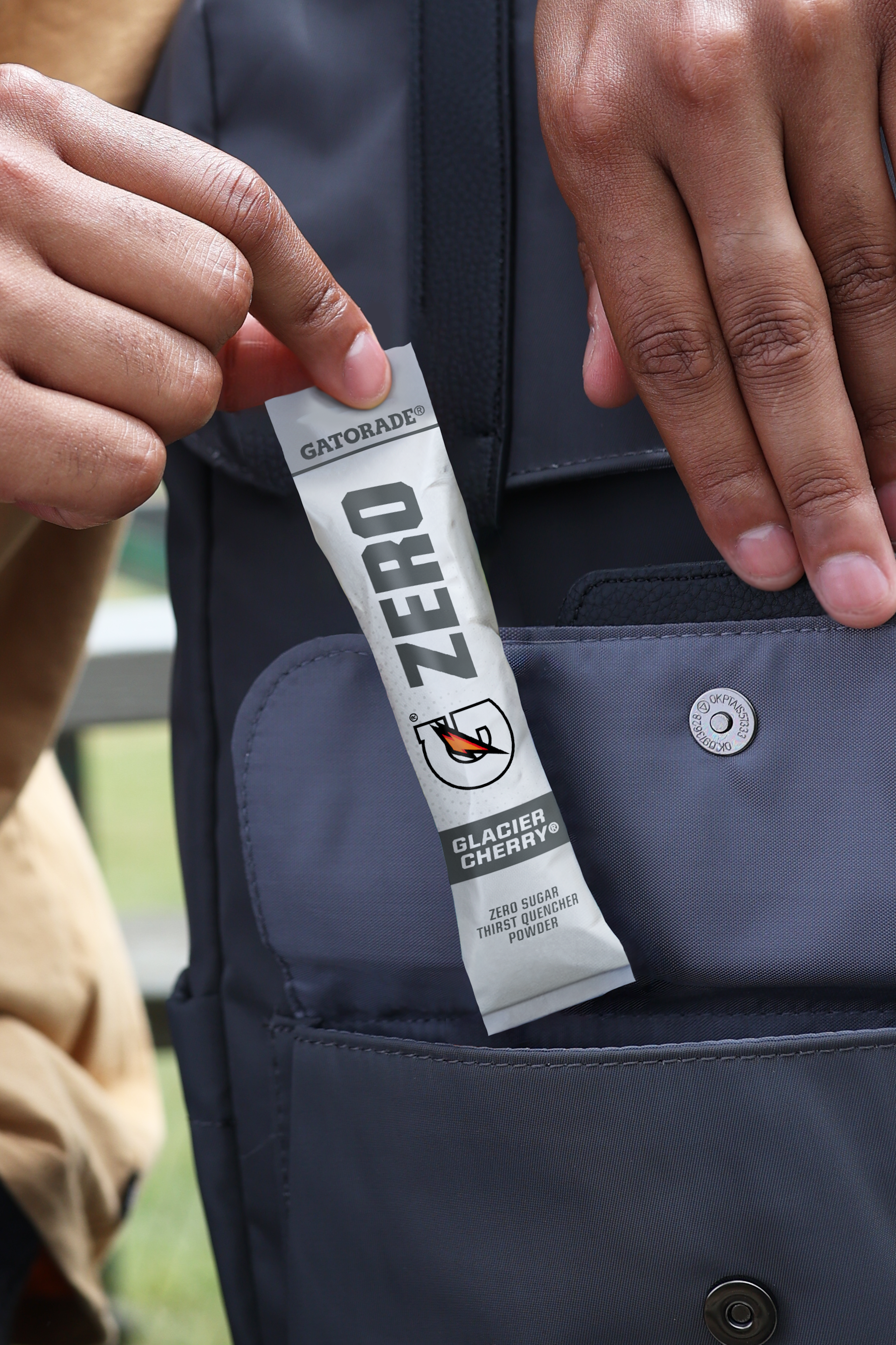 gatorade zero glacier cherry powder packet in backpack