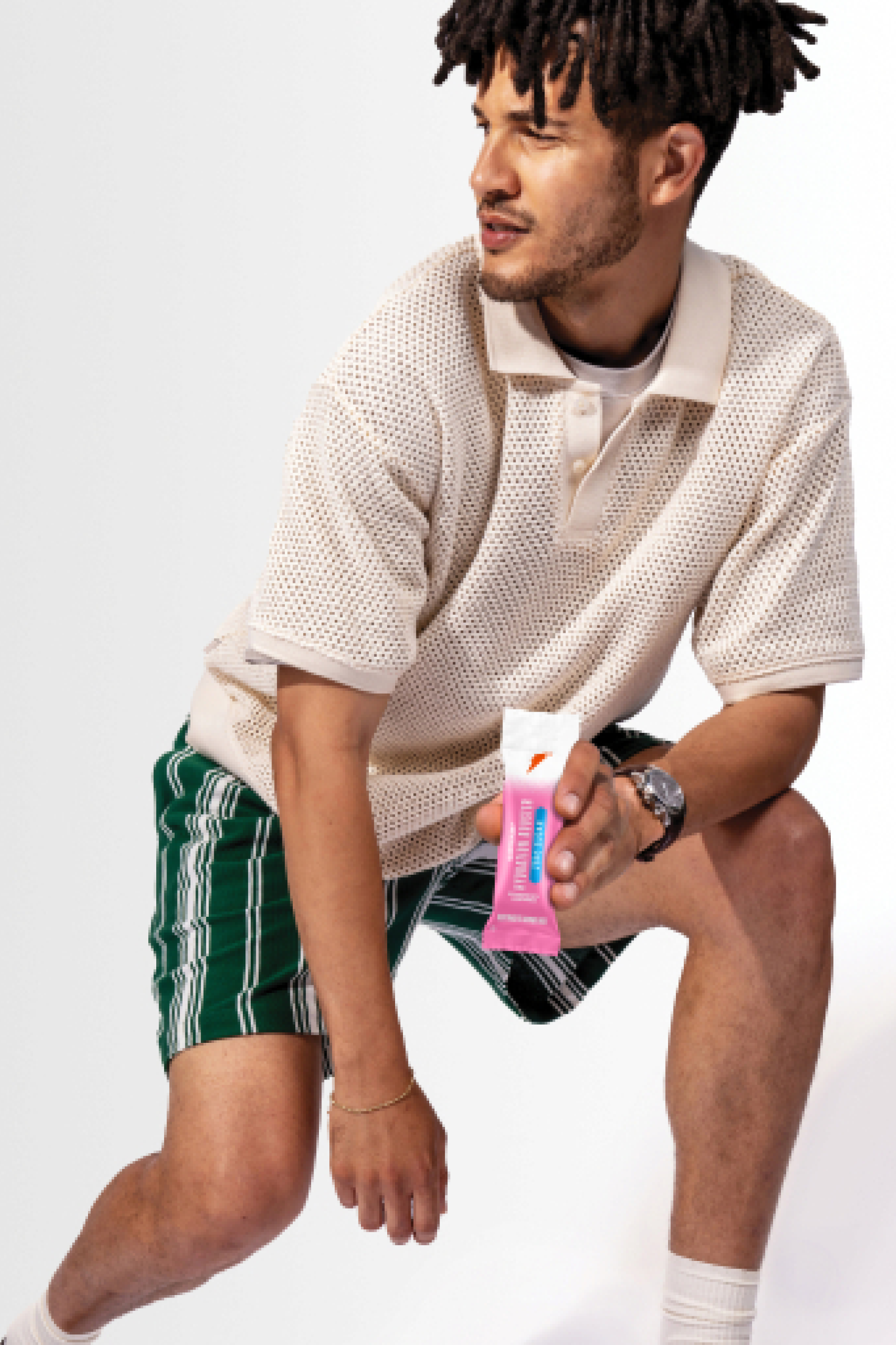 gatorade hydration booster zero sugar strawberry lemonade with athlete