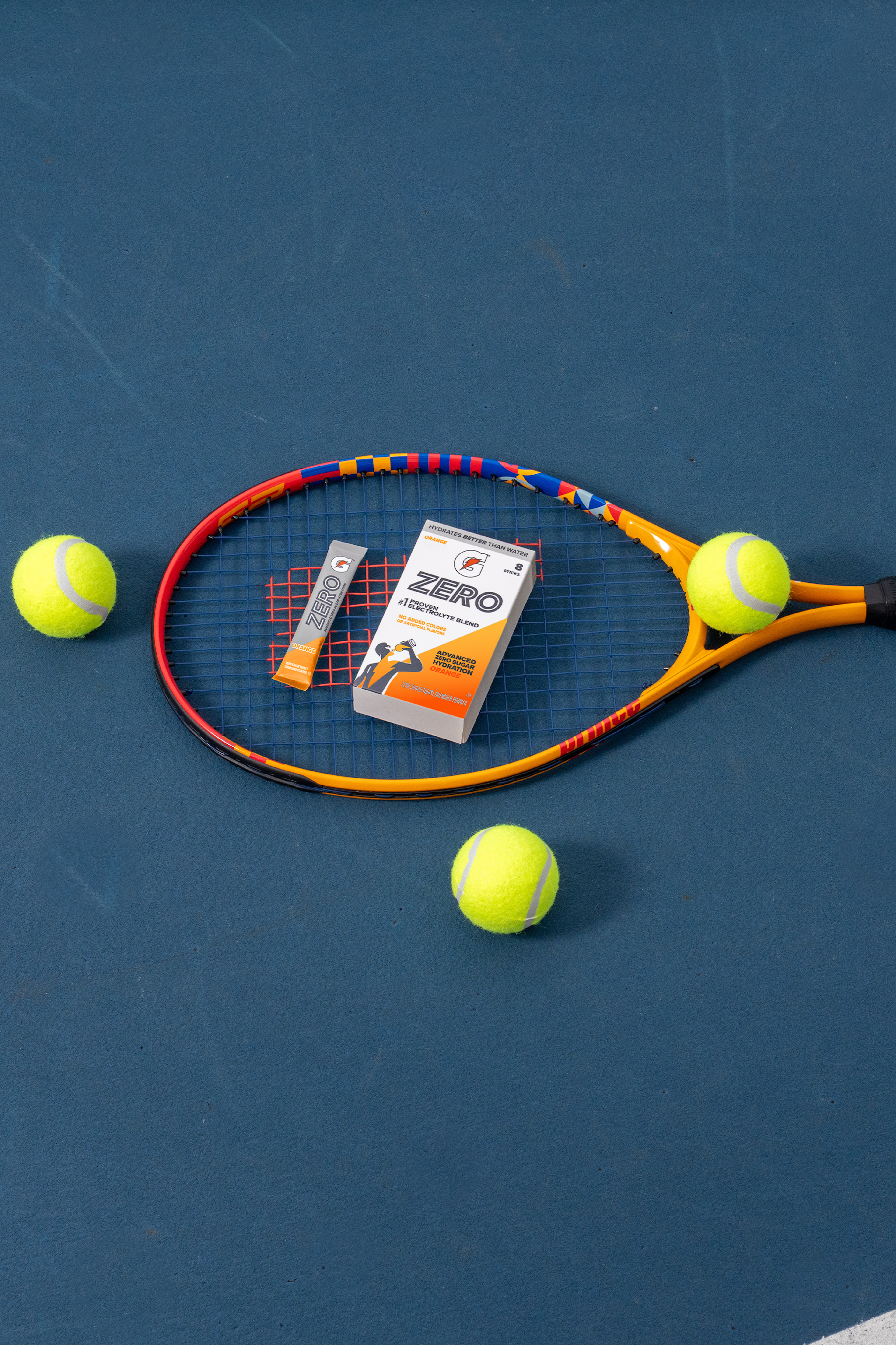 Gatorade Zero Single Serve Powder Orange pack on tennis court