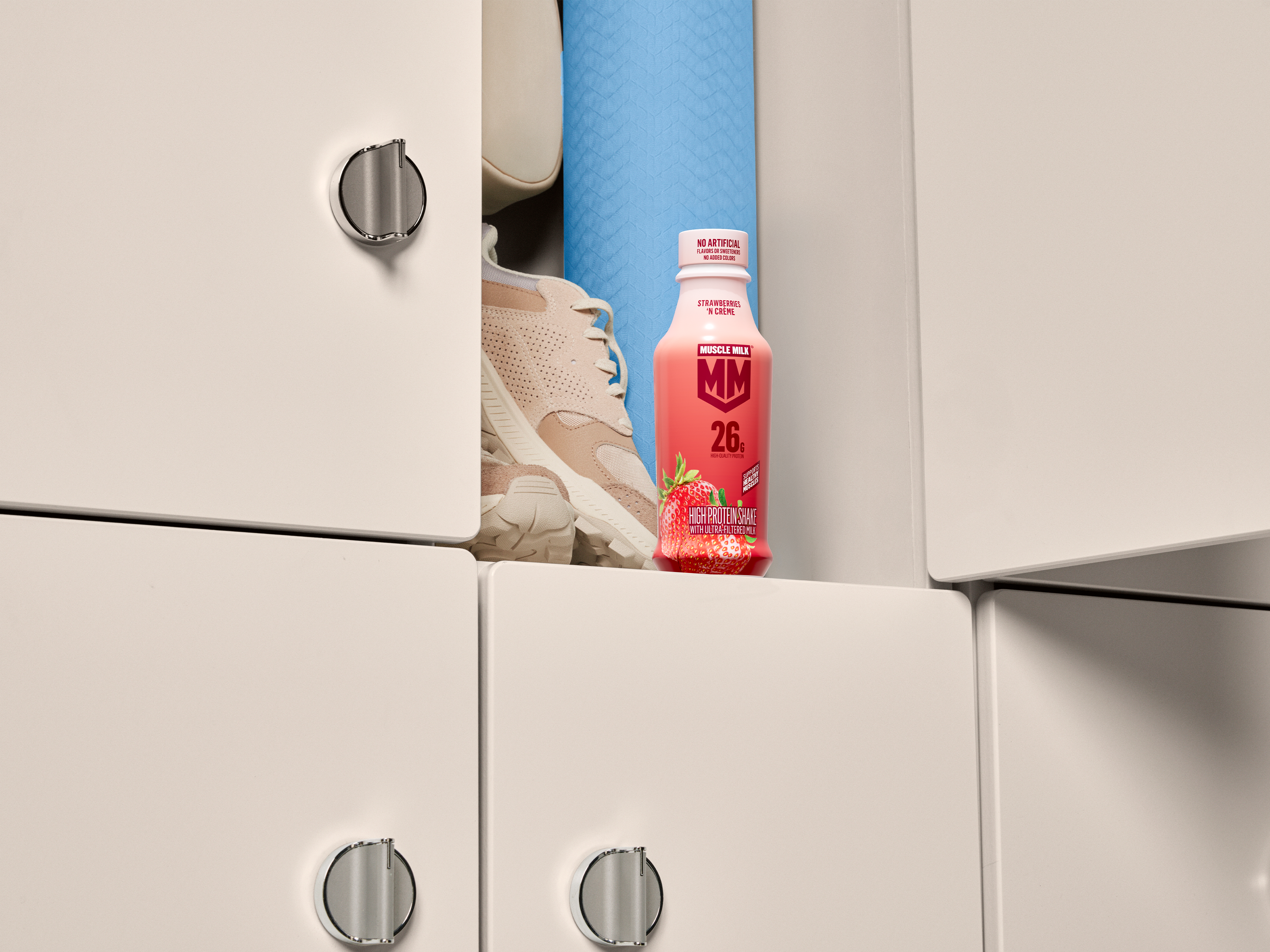 muscle milk ready to drink protein shake strawberry