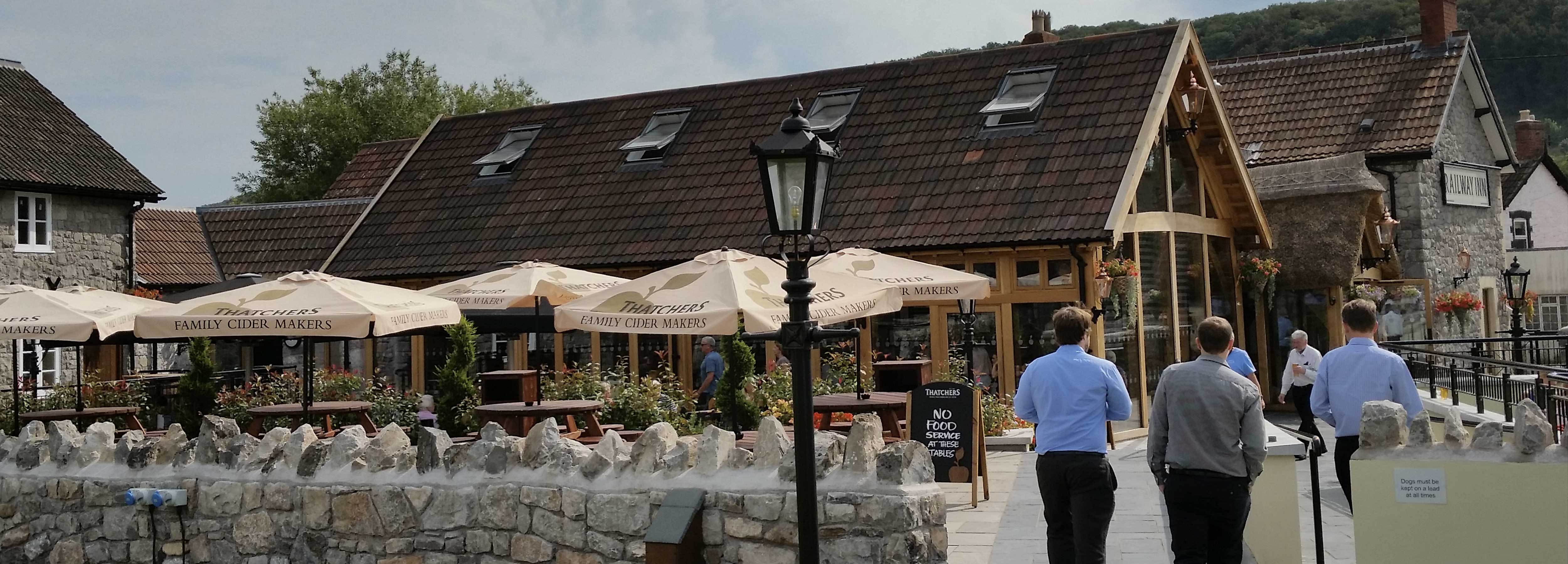 Railway Inn, Thatchers