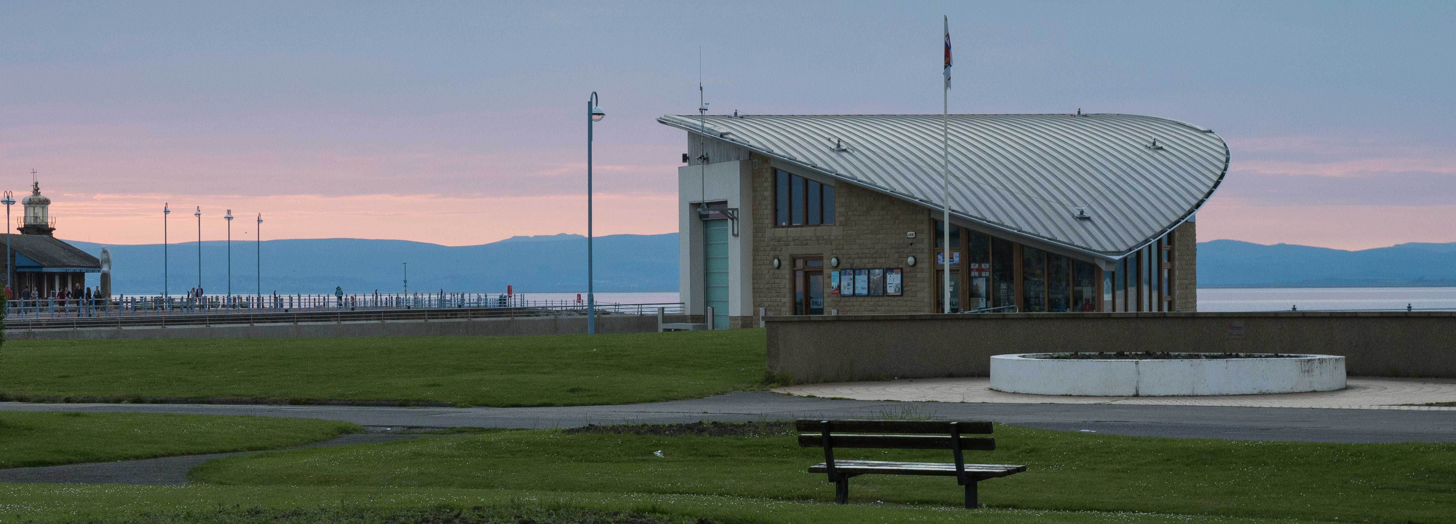 RNLI Hovercraft Stationn Morecambe