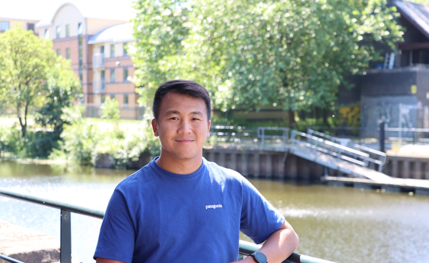 James Thananchanai Elliott