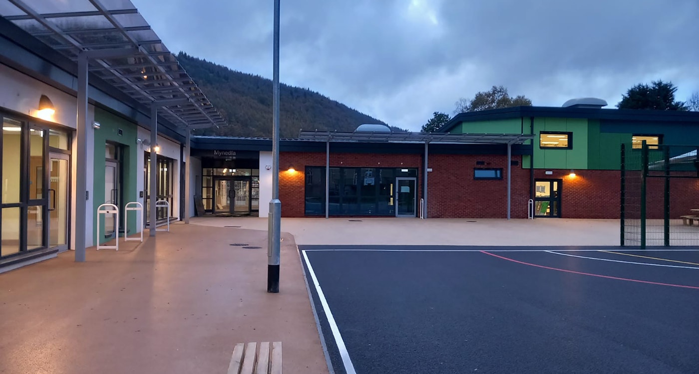 Cwm Gwyddon Primary School | Curtins