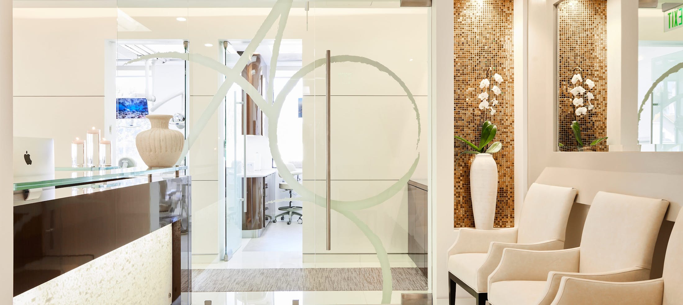 Dr. Arthur Glosman's dental office in Beverly Hills