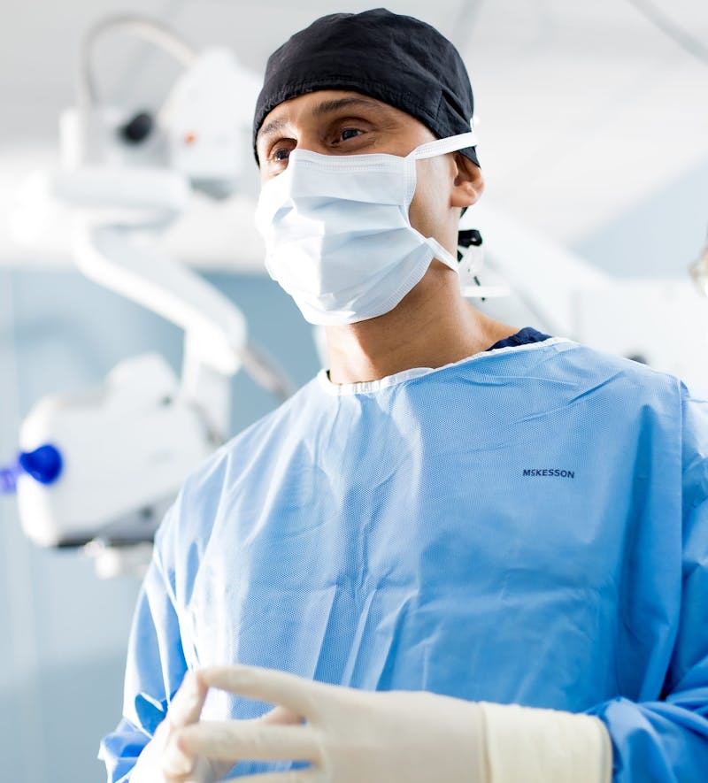 Dr. Omar Shakir preparing for surgery