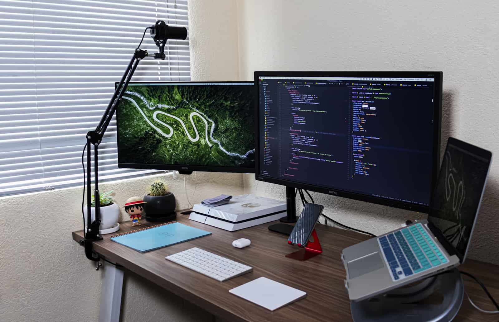 home setup of a web developer