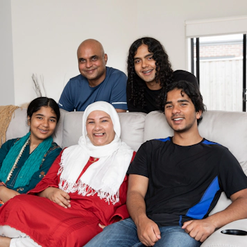 Woman with ovarian cancer and her family
