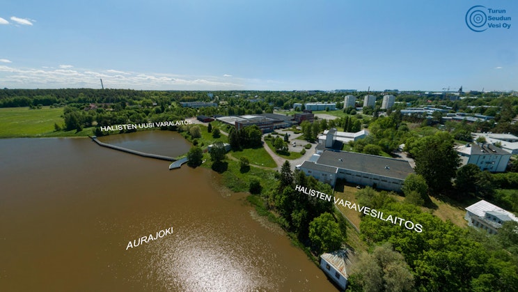 Kuvassa näkyy Halisten varavesilaitos