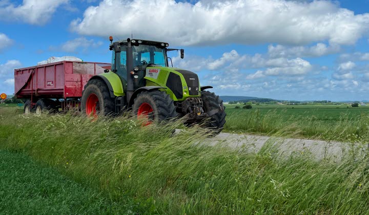tractor