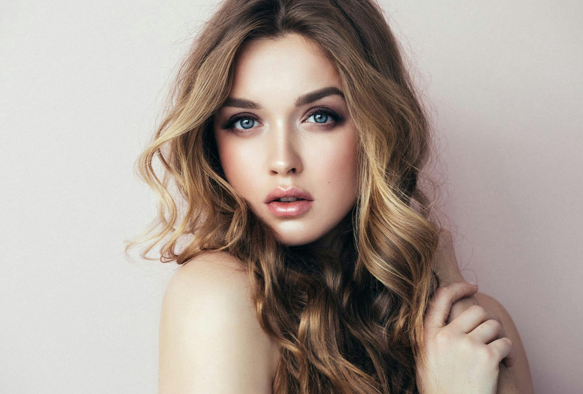 Beautiful woman looking straight ahead