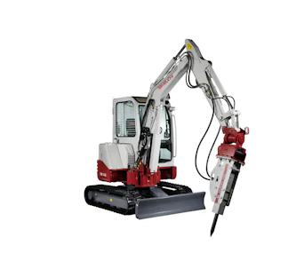 bagger takeuchi tb138fr mit hydraulikhammer schraeg