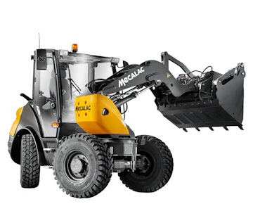 radlader mecalac as600 von der seite mit schaufel