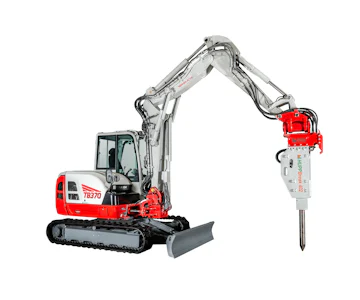 Midibagger Takeuchi TB370 online mieten Midibagger Takeuchi TB370 Seitenansicht mit Hydraulikhammer