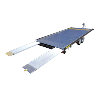 anhaenger humer multitransporter schraeg von der seite