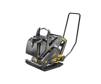 Ruettelplatte Bomag BP25/50 schraeg von vorne