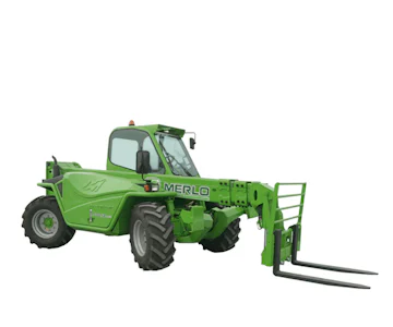 Teleskopstapler Merlo P3813 online mieten Teleskopstapler Merlo P3813 schraeg von vorne