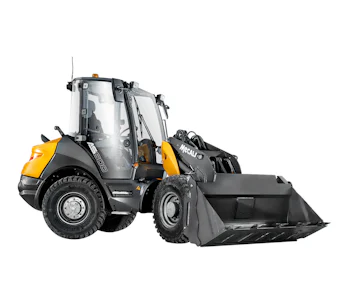 Schwenkradlader Mecalac AS1600 online mieten Schwenkradlader Mecalac AS1600 schraeg von vorne