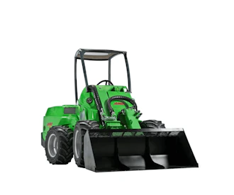 Kompaktradlader Avant 750 schräg von der Seite mit Schaufel