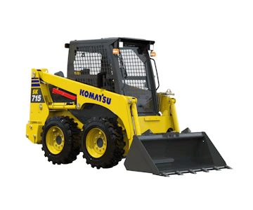 Kompaktlader Komatsu SK715-8 online mieten Kompaktlader Komatsu SK715-8 seitlich vorne