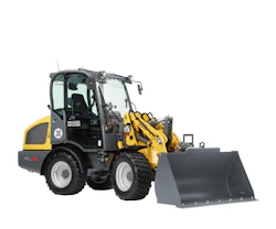 Radlader Wacker Neuson WL38 online mieten Radlader Wacker Neuson WL38 schräg von der Seite