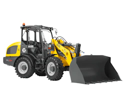 Radlader Wacker Neuson WL54 online mieten Radlader Wacker Neuson WL54 schräg von der Seite