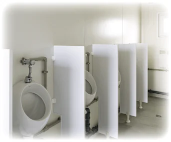 Sanitärcontainer MW20 von Mobilbox online mieten Sanitärcontainer MW20 von Mobilbox von innen