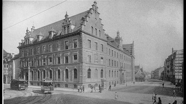 Schulhaus der Allgemeinen Gewerbeschule 1896 bis 1961 auf der Lyss