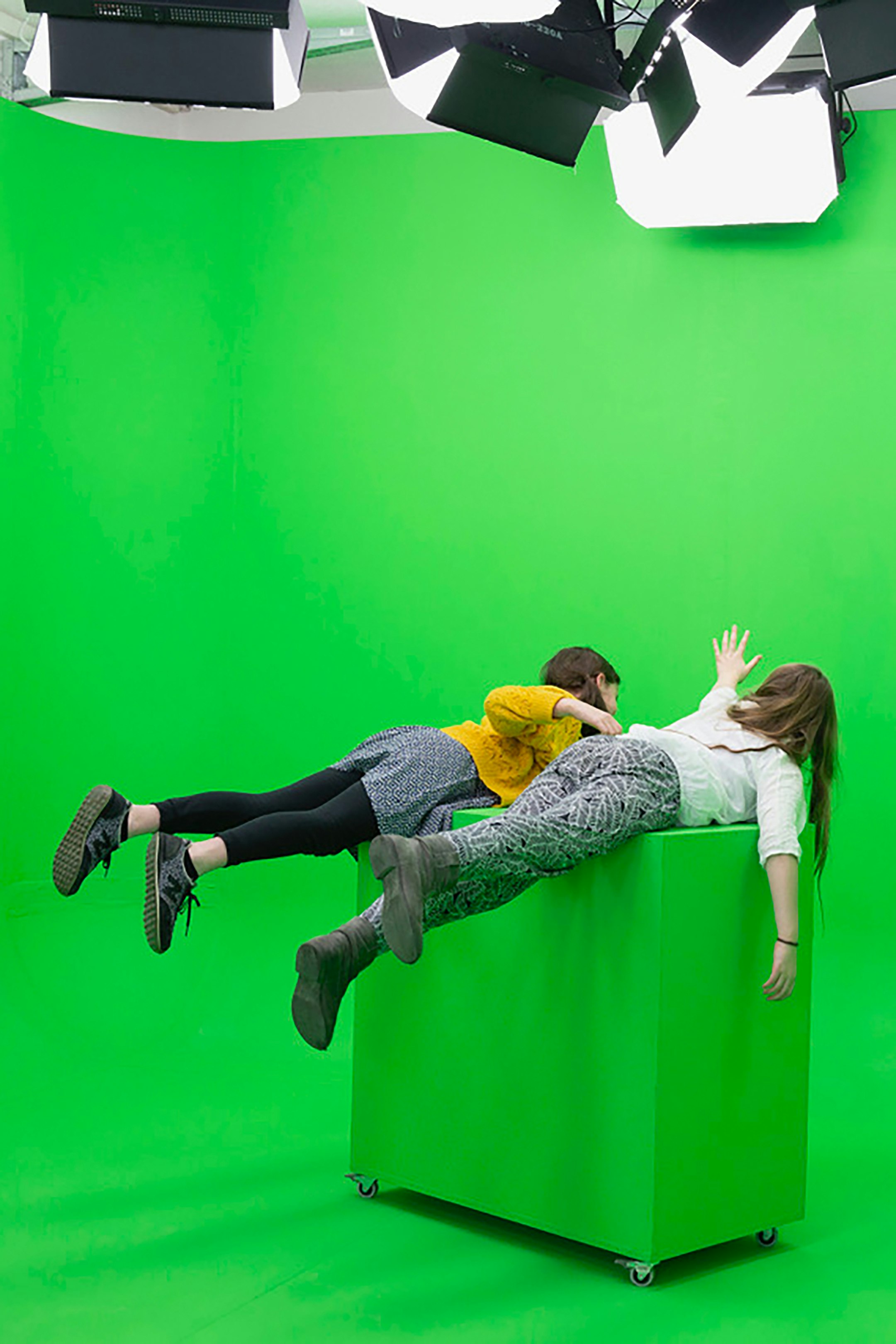 K'Werk Bildschule bis 16, Kinder, Gestaltungskurse für Kinder und Jugendliche, Workshop, Video, Tutorial, vor und hinter der Kamera, Studio, Schule für Gestaltung Basel
