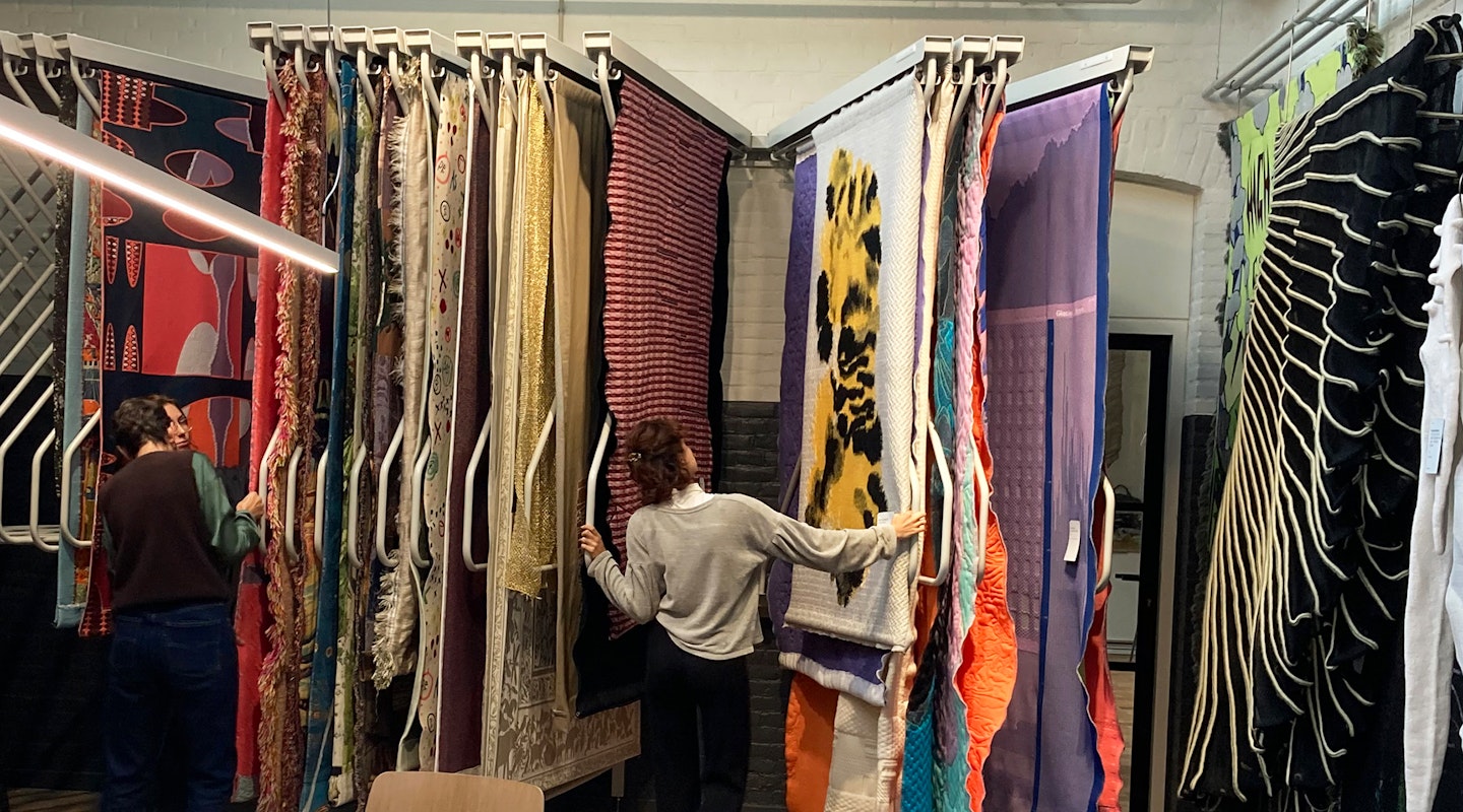 Die Textildesigner:innen auf Studienreise in Holland