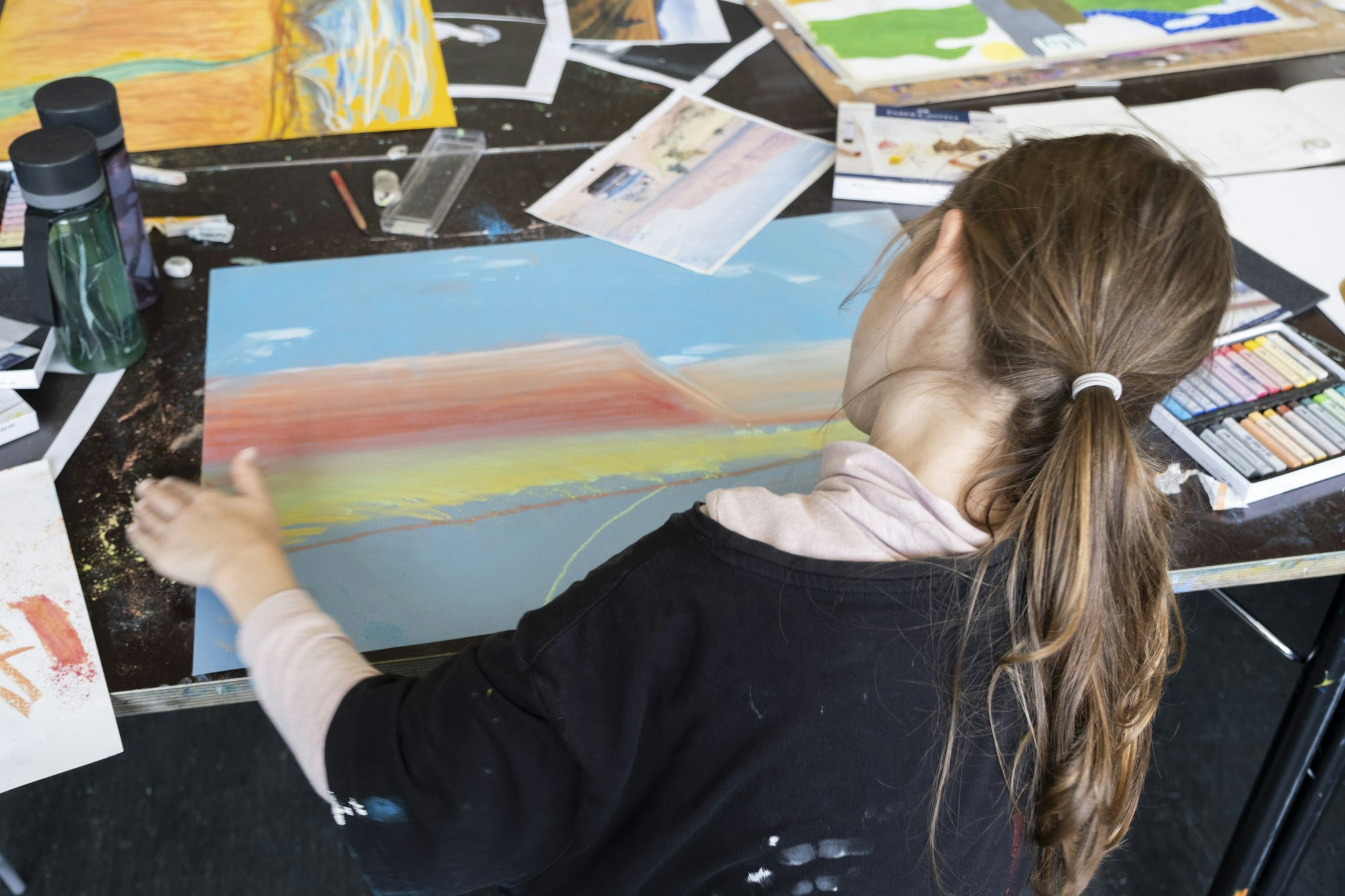 Workshop Malen & Film – Wir malen unsere Antiheld:innen Unterricht