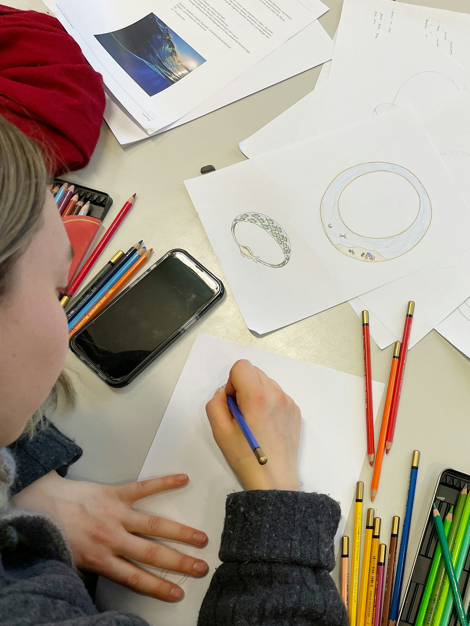 Luzia Vogt Einblilck Werkstatt Goldschmied:in EFZ