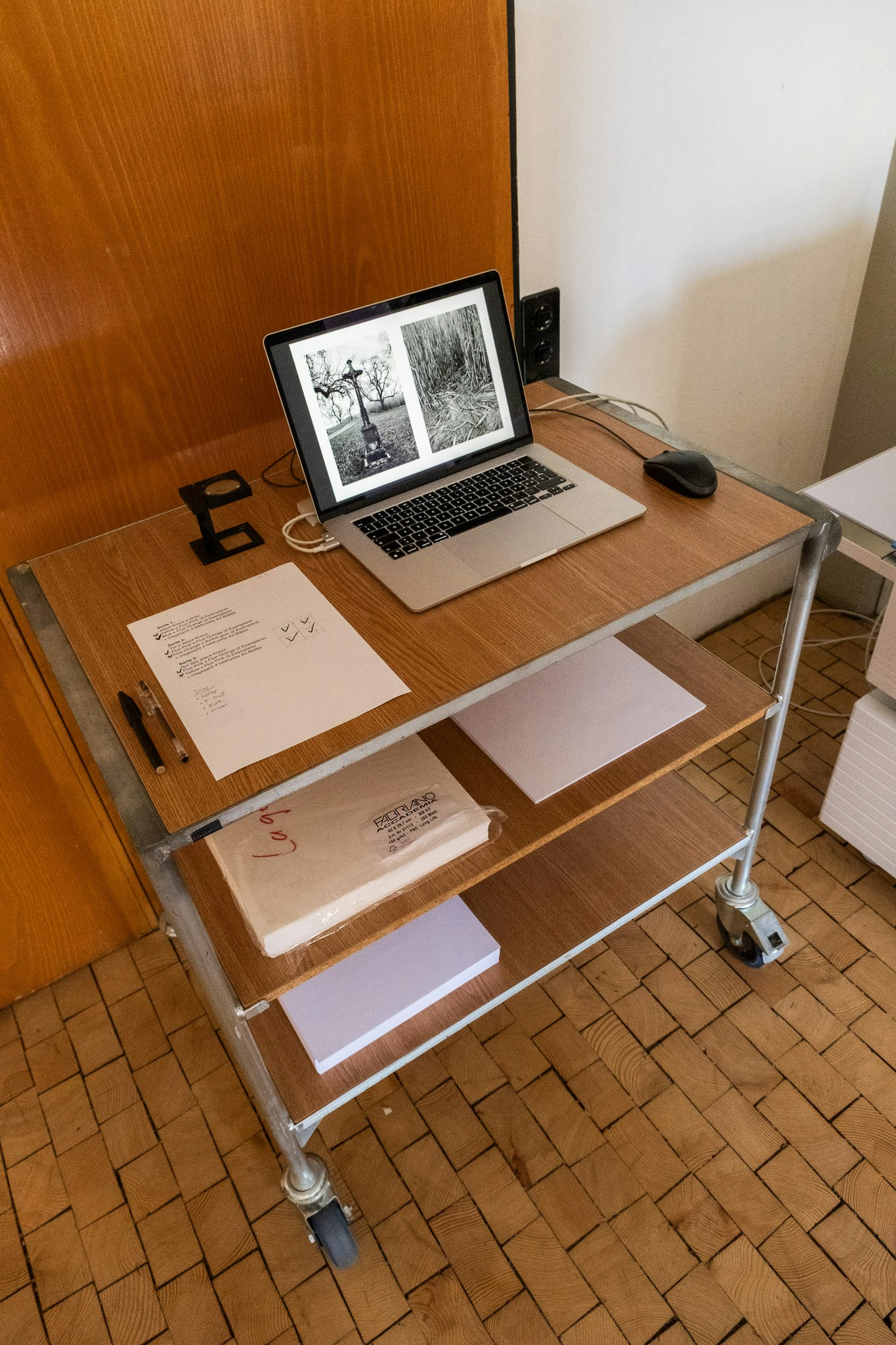 Computer auf Wagen