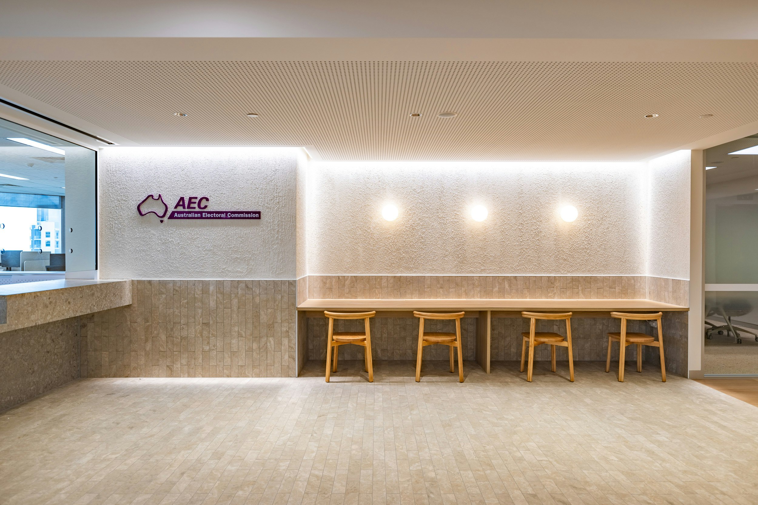 AEC Office, L21-22, 179 Turbot St