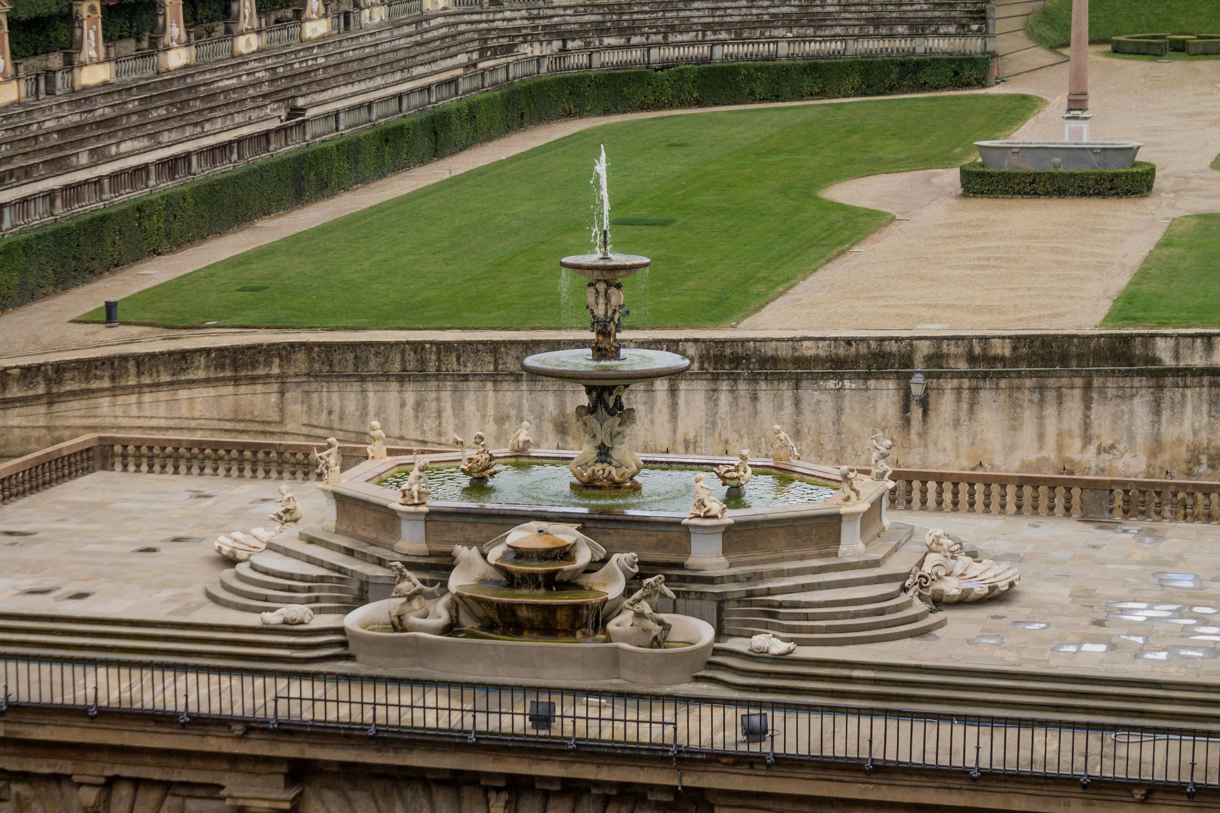 Artichoke Fountain