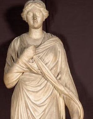 “Grande Ercolanese" type female statue