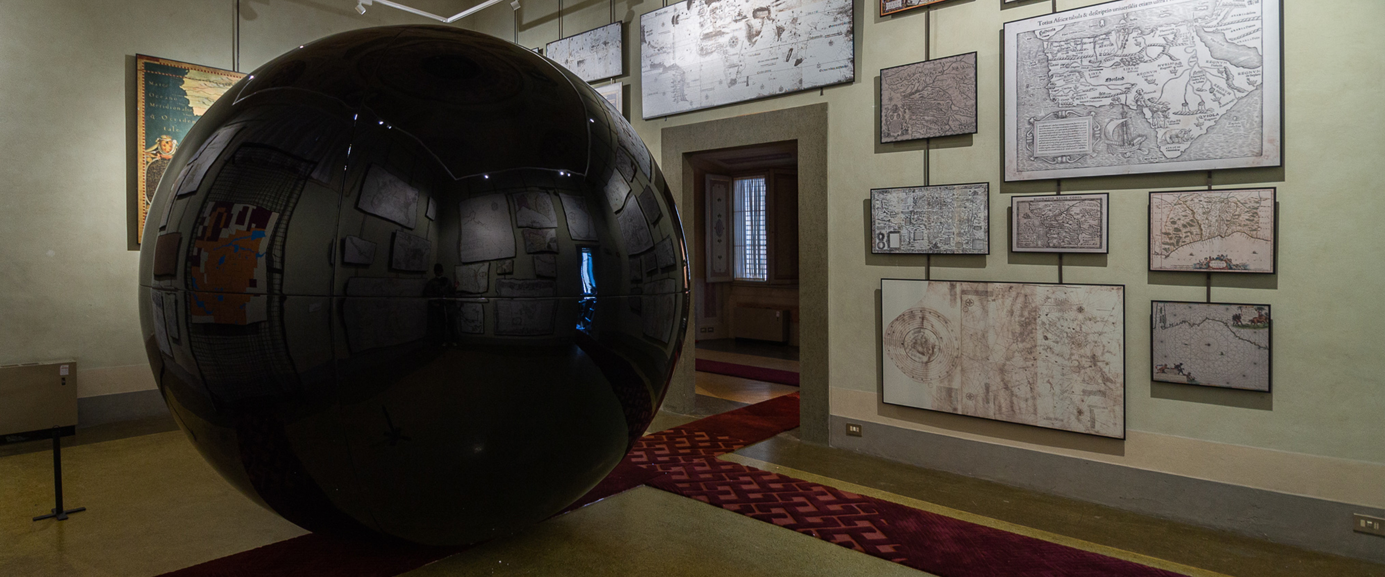 The History of the Kingdom of Congo in the Medicean residence of Palazzo Pitti: Sammy Baloji's installations tell the tale