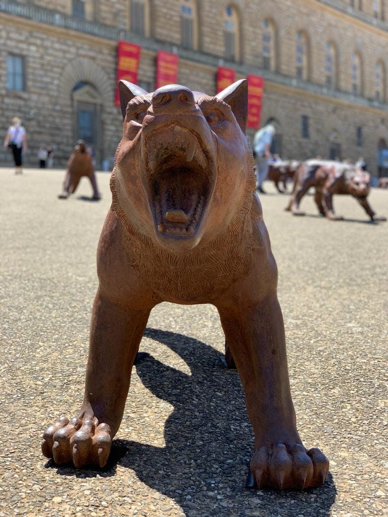 100 Wolves by the Chinese artist Liu Ruowang in Florence