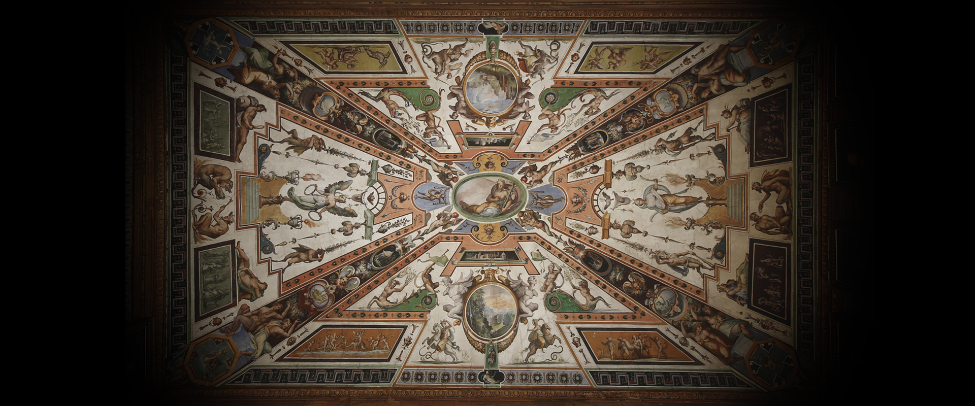 Domenica 1 marzo scopri le Grottesche degli Uffizi