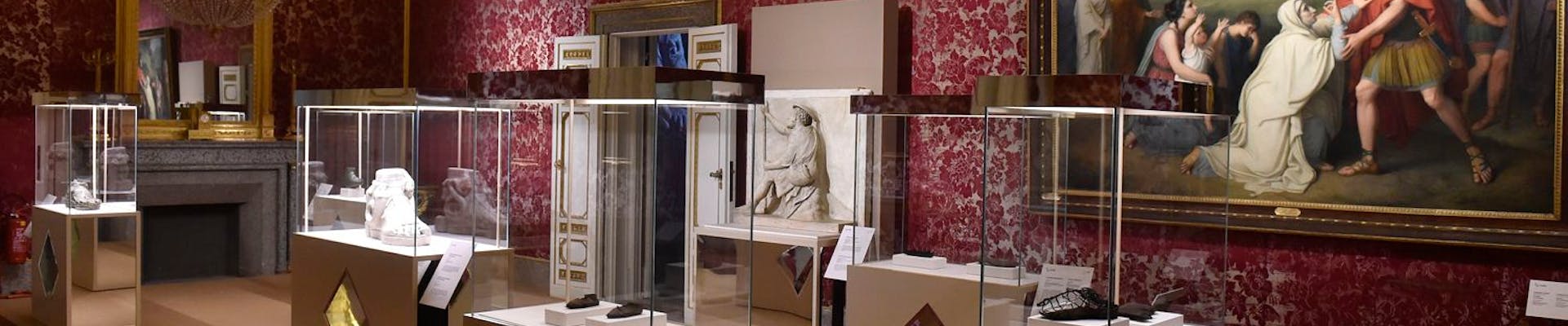 Worn by the Gods. The Art of shoemaking in the ancient world, the epic movie and contemporary fashion Worn by the Gods. The Art of shoemaking in the ancient world, the epic movie and contemporary fashion