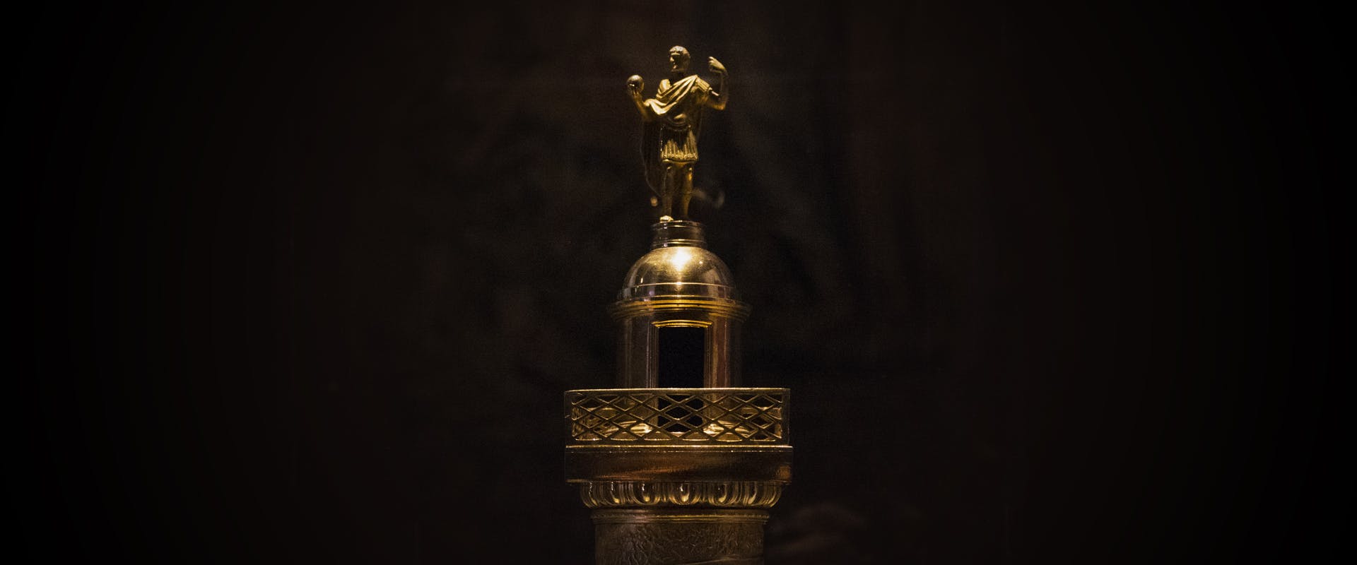 Building a Masterpiece: Trajan's Column Building a Masterpiece: Trajan's Column