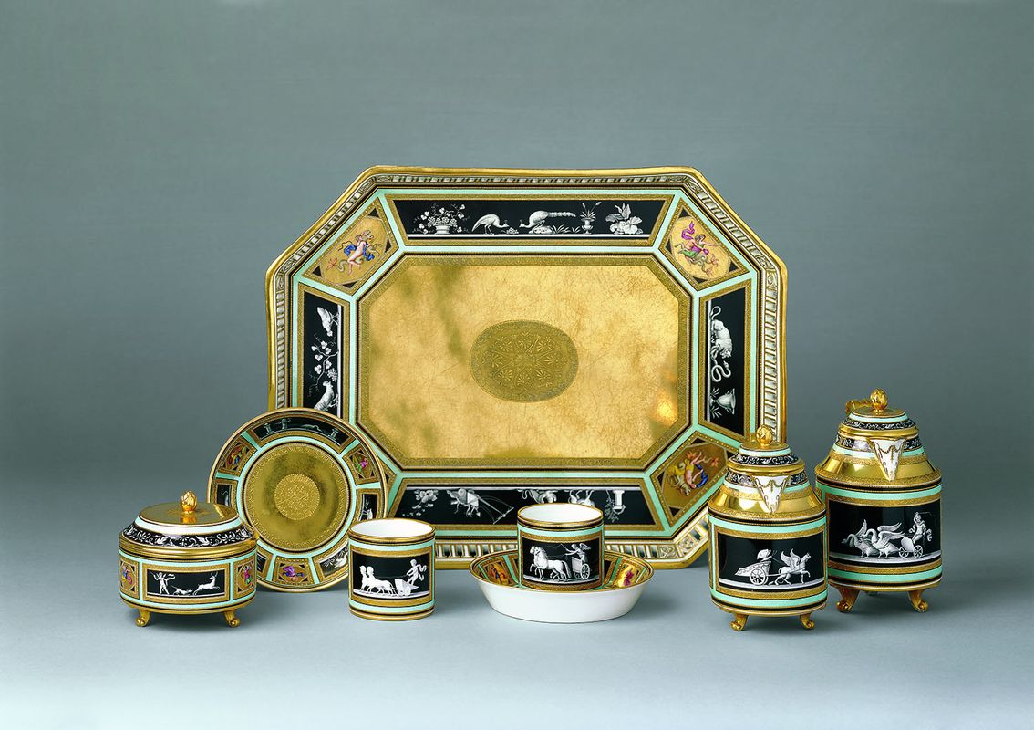 The Princes' Fragile Treasures. The Paths of Porcelain between Vienna and Florence