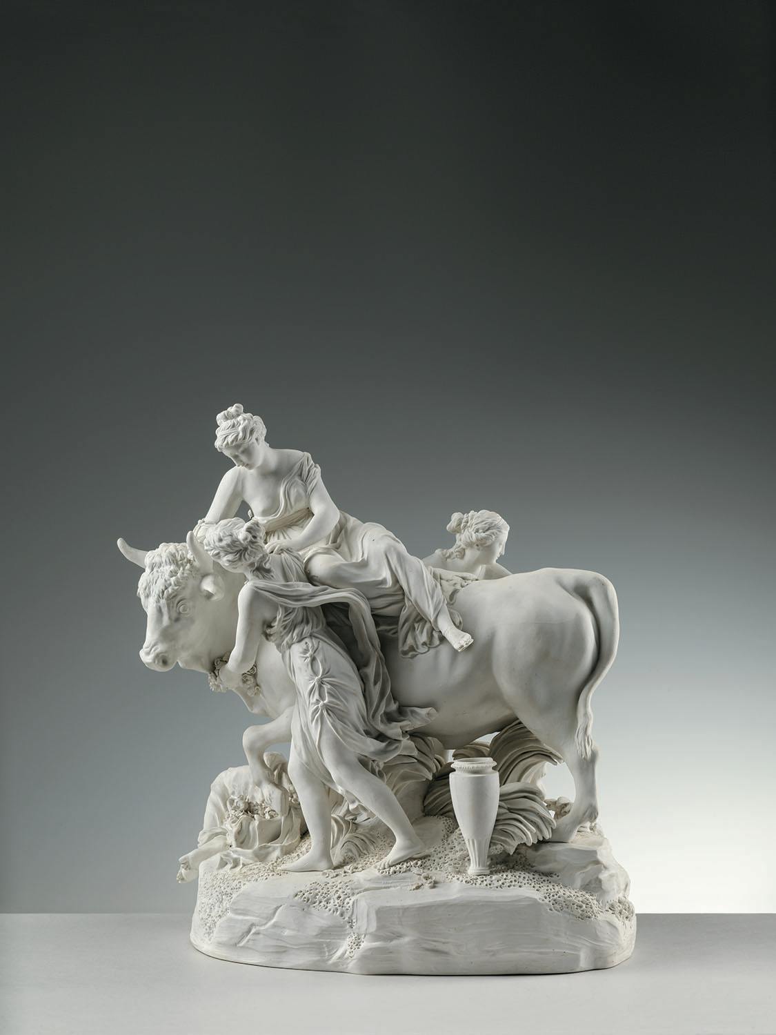 The Princes' Fragile Treasures. The Paths of Porcelain between Vienna and Florence