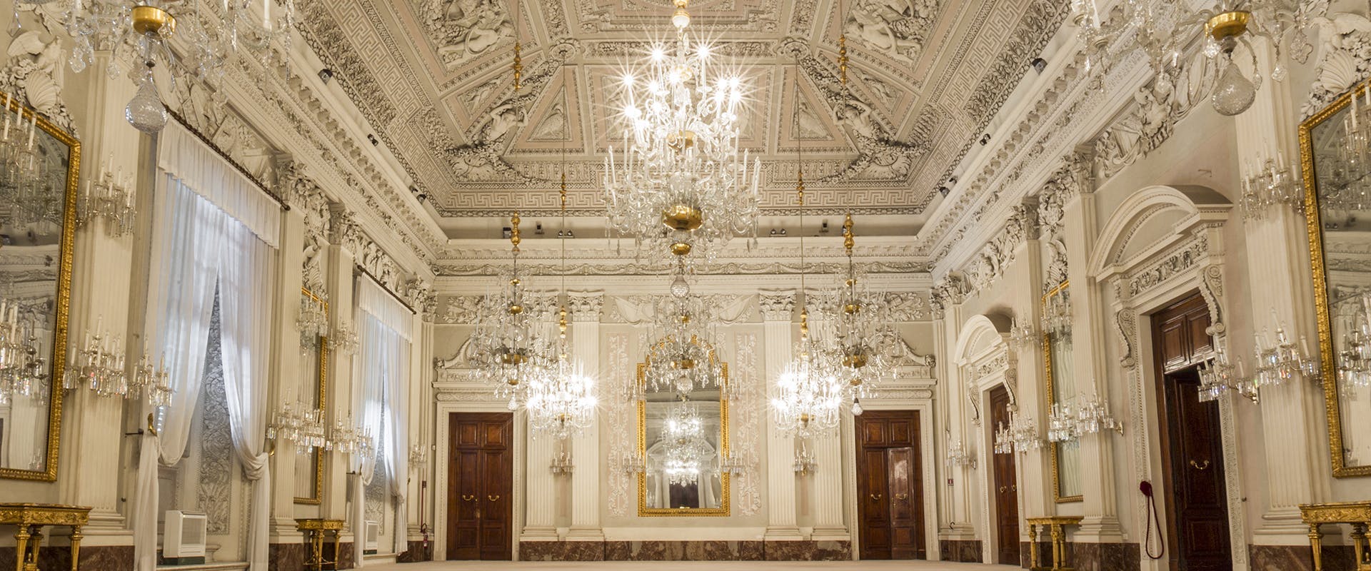 Maggio Musicale Fiorentino presents the second date with the Cycle Mozart in the White Room of Palazzo Pitti