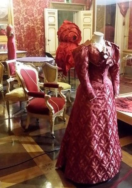 The Ephemeral Museum of Fashion | Uffizi Galleries The Ephemeral Museum of Fashion | Uffizi Galleries