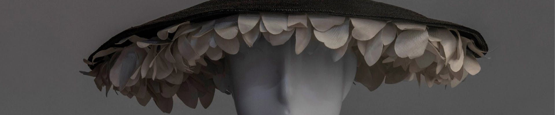 The hat between art and extravaganza The hat between art and extravaganza