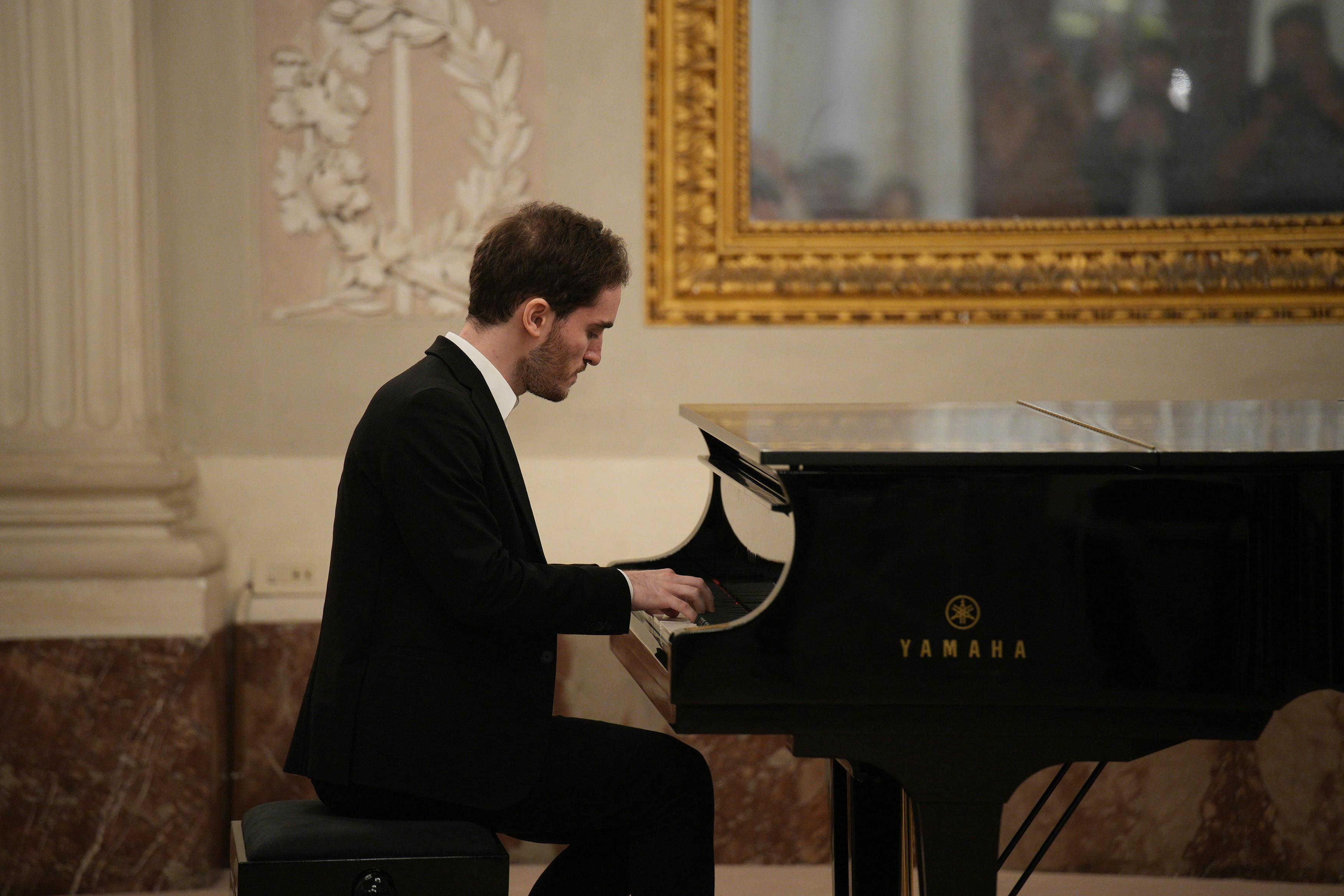 La Sala di Bona in Palazzo Pitti torna a risplendere